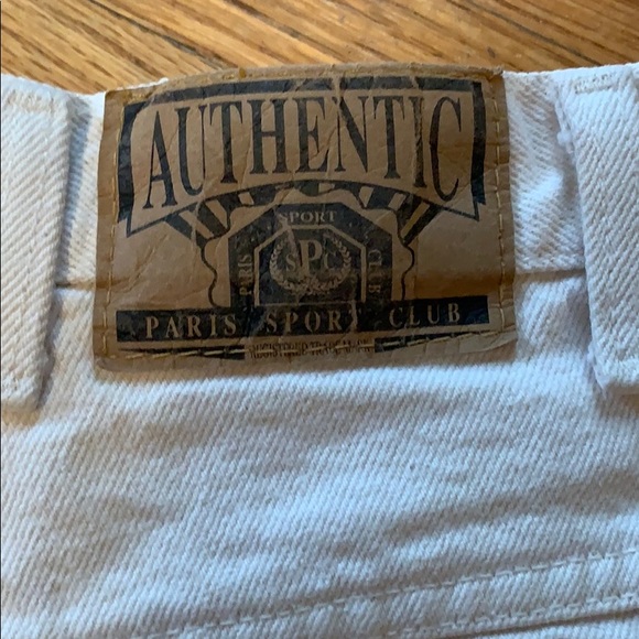 Vintage High-Waisted Women’s jean short - Picture 3 of 7